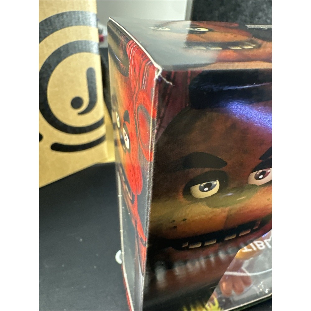 Jazwares Vault Five Nights at Freddy's Endo-01 Classic Freddy and Shadow Freddy - Picture 7 of 16
